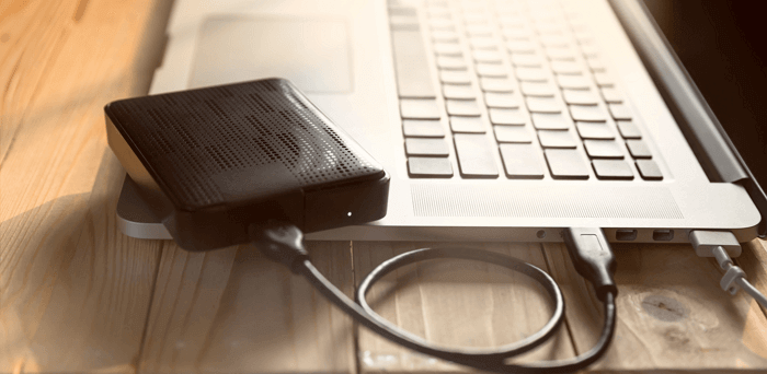 Daten durch eine externe Festplatte übertragen